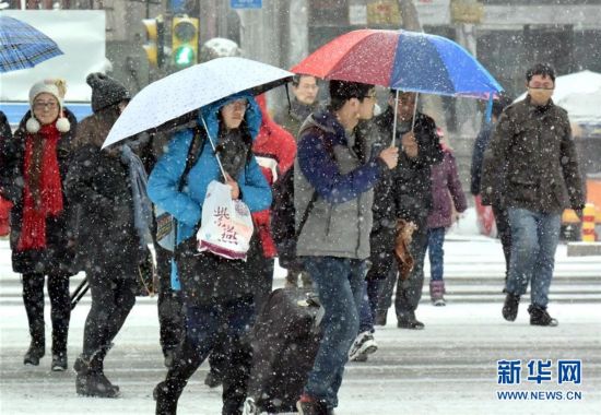 济南遭遇降雪强降温天气