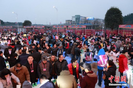 有人口四千多人_2013年株洲四千多人出国 淘金