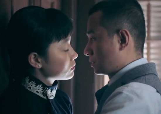 文章戏中热吻演员 少帅中的激情戏剪辑:张歆怡