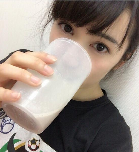 本萌妹晒肌肉(组图)真正的金刚芭比该是什么模