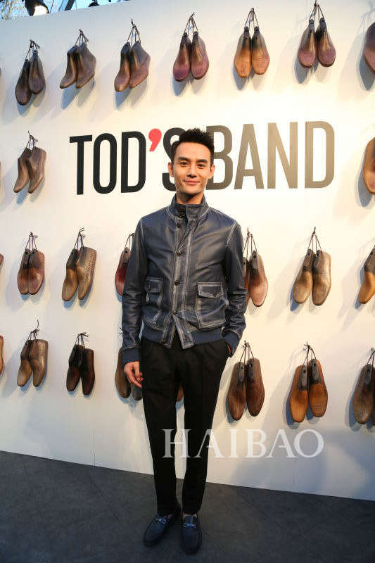 ���ͫG��TOD'S 2016��V�s�~�w���|