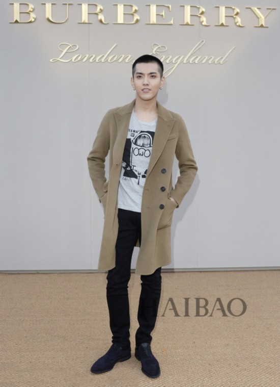 �d��Z�G�۳լf�Q (Burberry) �q��