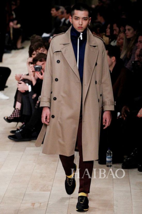 �d��Z�լf�Q (Burberry) T�x�B�k�q