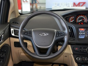  M7 2015 2.0L Զð 223