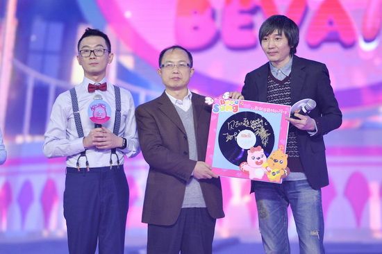 张亚东助阵儿歌盛典 力挺盲童音乐公益事业