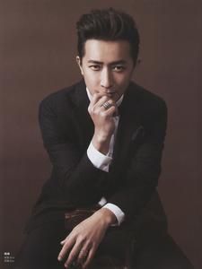 韩庚布拉格丢护照给警察叔叔添麻烦 网友调侃