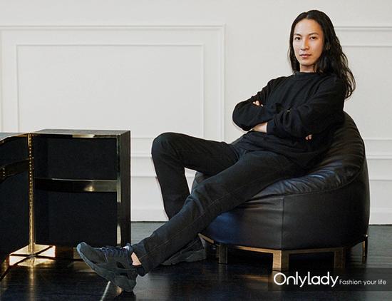 �j����Alexander Wang
