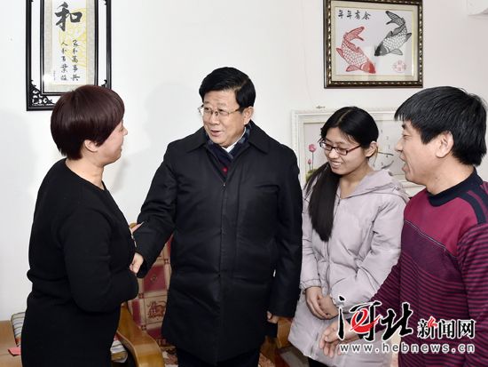 赵克志到石家庄无极县看望慰问困难群众(图)