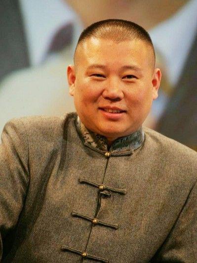 周杰伦买宵夜给狗仔 当爸了果然不一样！