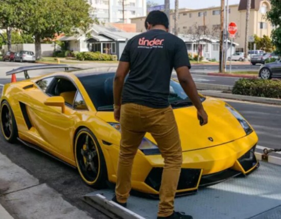 他12岁时用乐高做了辆兰博基尼 19岁买了辆真的(组图)--江西频道--人民网