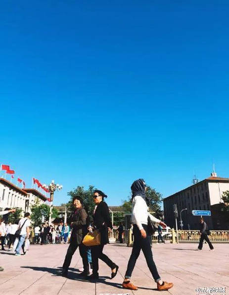 女大学生赴京见当兵男友 只能站岗2小时见面(