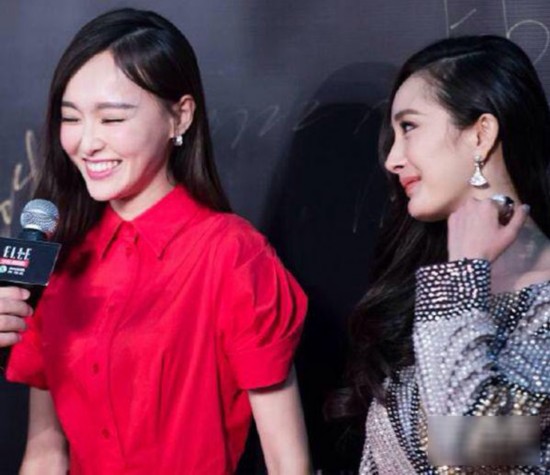 明星闺蜜颜值暗战 扎堆整容成泰迪姐妹团李小