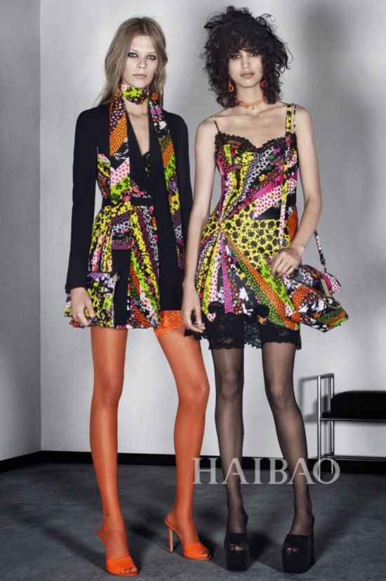 �S��� (Versace) 2016���K�װ��t�C