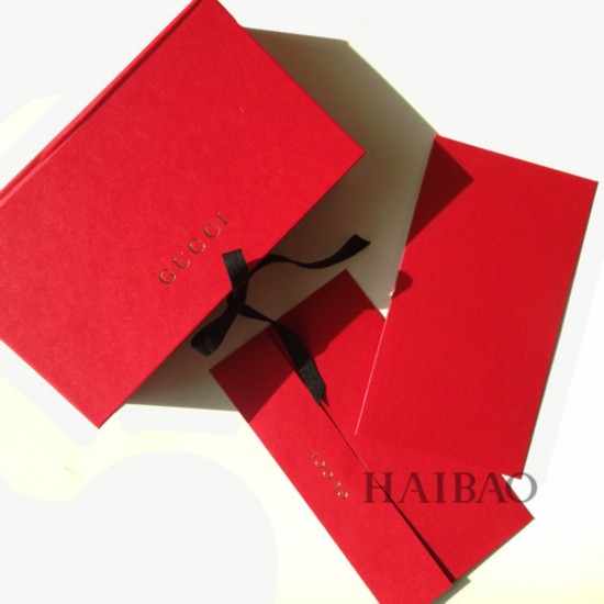 �j�� (Gucci) 2016�s�~���]