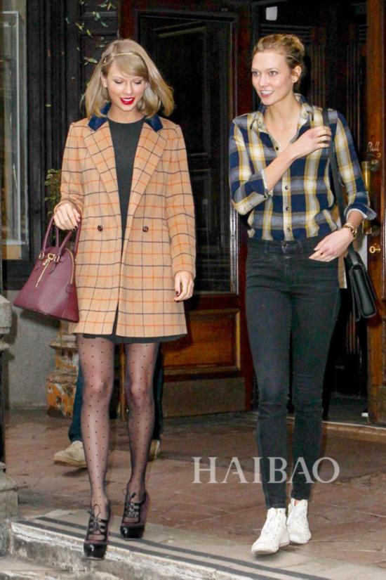 ���a�ɶ�11��12��ATaylor Swift�M�ӻeKarlie Kloss���}�ì������ҥ~�X�ʪ��A��H���n�@���X�󡧾`�`���`�O���R���b�e���C