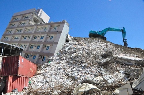 台灣地震台南63棟危樓貼紅單6棟同步拆除（圖）