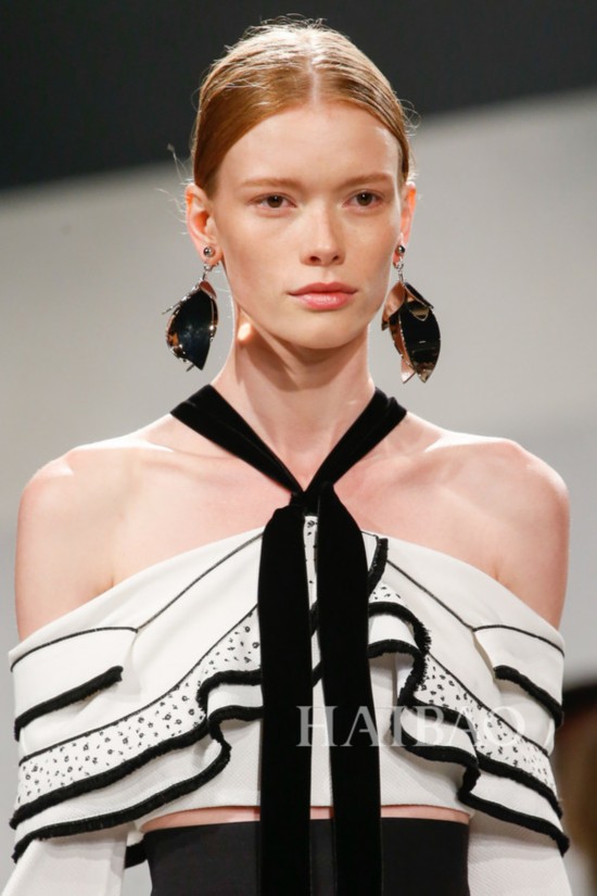 2016�K�L�ì��ɸ˩P�G��ù���ġP�Iù (Proenza Schouler) �k�˨q�]�_�Ӹ`��