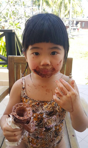 曹格女儿学校被骂丑 Joe哥哥挺身护妹:她很可