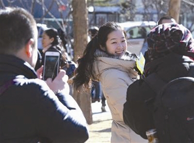 三大高校艺考开锣 中戏主持专业报录比近183∶