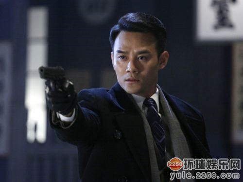 胡歌霍建华靳东王凯走红背后：个个有背景！老干部家世背景全揭秘