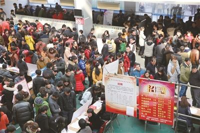南通招聘会_学校举行2022届毕业生南通专场招聘会(3)