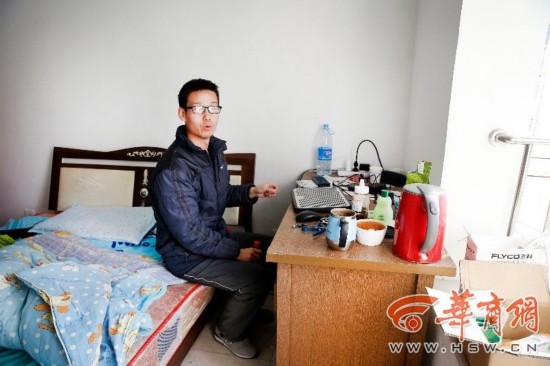 西安房客欠物业暖气费 房东开门抱走电脑