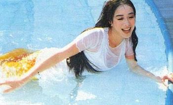 钟丽缇美人鱼旧照 湿身性感妩媚秒杀林允(组图