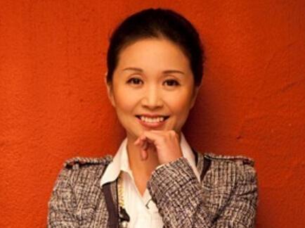  黄菡宣布退出非诚 金星将接替 揭秘黄菡退出背