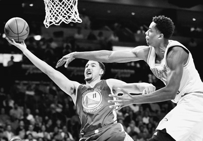 美职篮常规赛 勇士队胜热火队