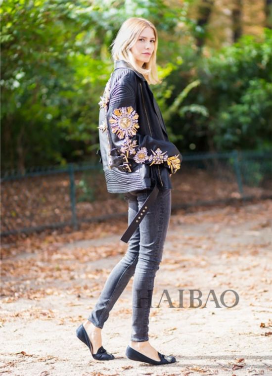 �i��P�}�˥� (Poppy Delevingne)�tö�ֺ־c�f�t