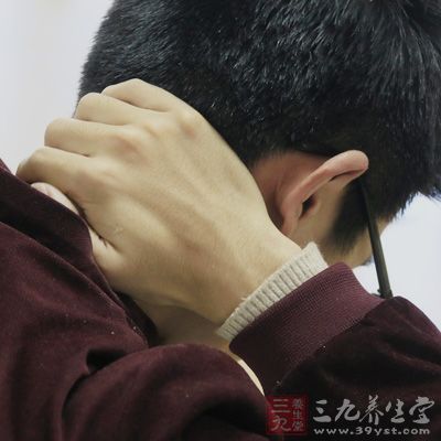 颈椎痛怎么办 简单妙招让你颈椎从此不再痛--人民网广西频道--人民网