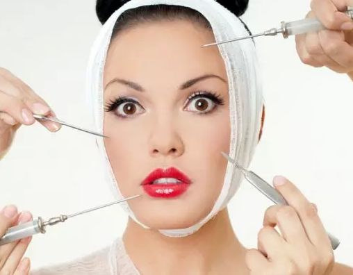 扬州21岁女孩因打瘦脸针死亡 父母无法维权