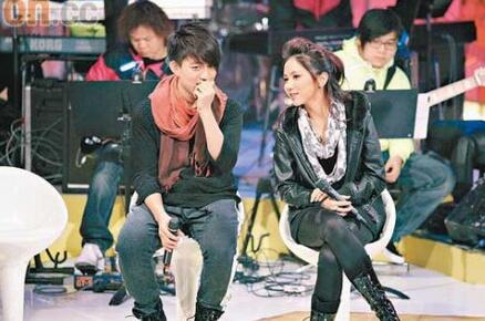 邓紫棋华晨宇恋情曝光 揭邓紫棋林宥嘉分手原