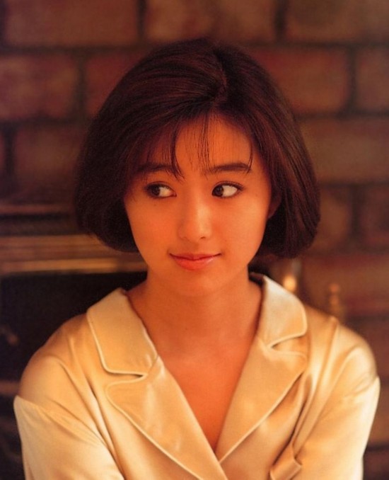 最美 妲己 傅艺伟涉毒被带走 回首90年代女星旧