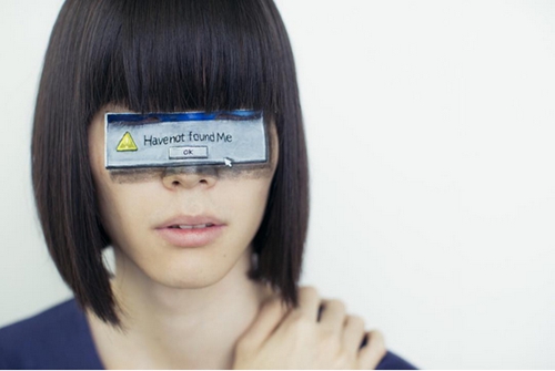 人体当画布:美女艺术家妙笔绘出另类世界(图)