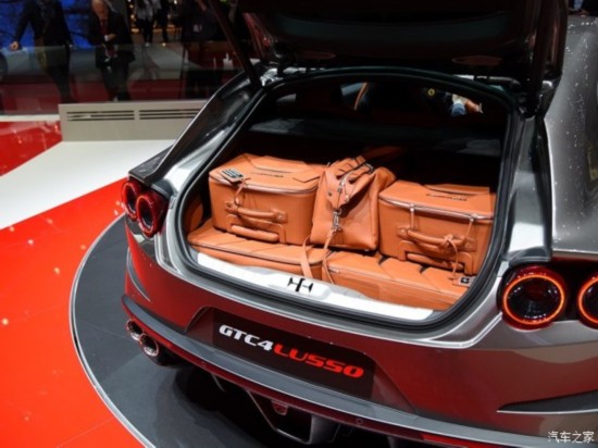 法拉利 GTC4Lusso 2017款 基本型
