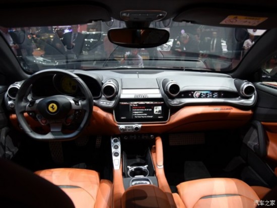 法拉利 GTC4Lusso 2017款 基本型