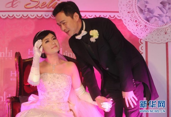  selina 宣布 离婚  张承中在其烧伤后不离不弃昔日