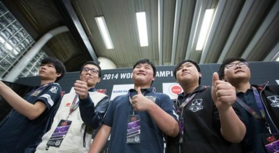 IEM世界总决赛皇族RNG再被FNC斩落马 谁来