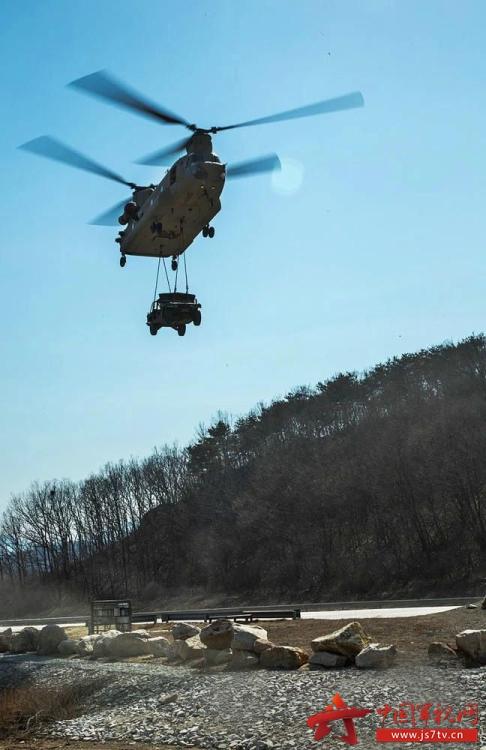 高清:韩美国举行关键决断年度联合军事演习