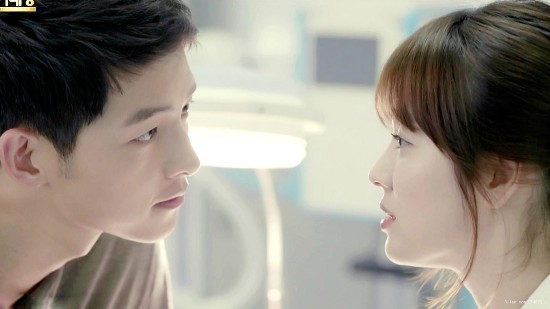 太阳的后裔第五集剧情:姜暮烟车失灵求救 柳时