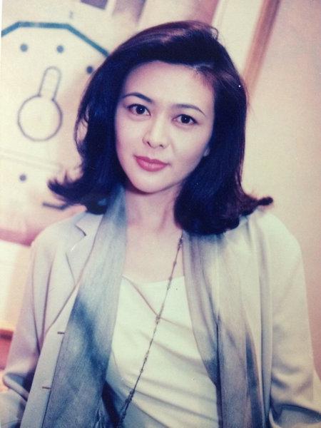 迪丽热巴晒自拍超美艳 细数娱乐圈最美少数民