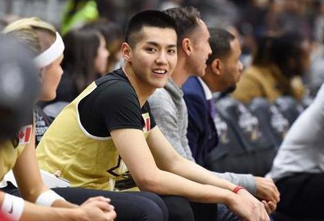 吴亦凡生活历练刷盘子 非常静距离公开择偶标