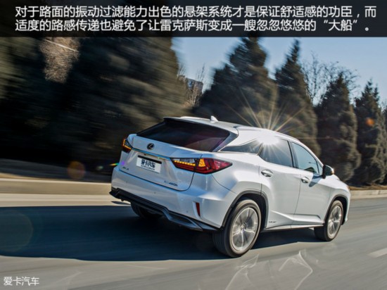3SUV�Ա�