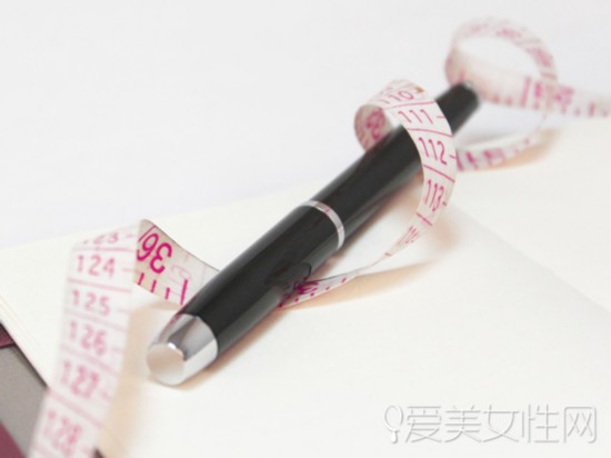  ���Ωf���G�L�g�G�����C�]�@�Ӥ�j�L��3cm 