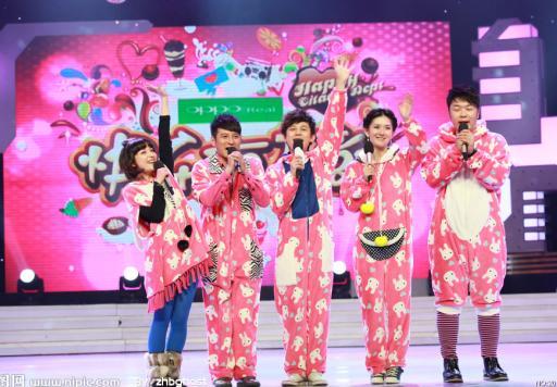 谢娜接新节目何炅拍电影快本要解体?谁是下一