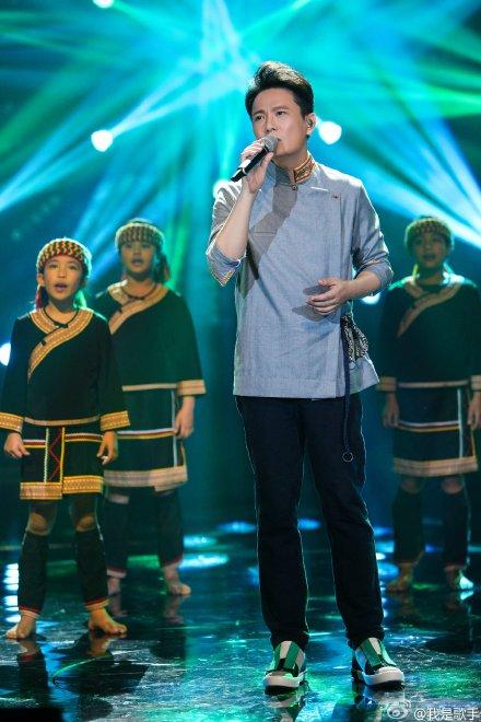 我是歌手第四季张信哲平凡之路夺冠 情歌王子