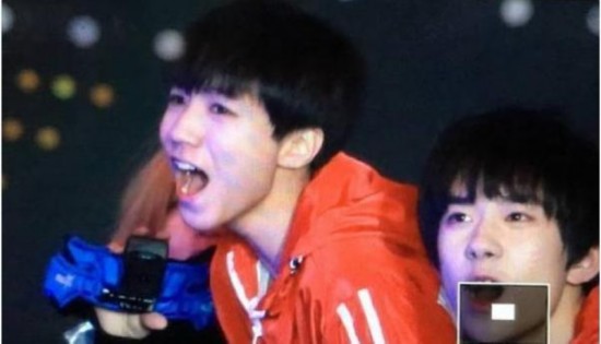 易烊千玺唱跳bangbangbang帅炸了 扒高冷boy