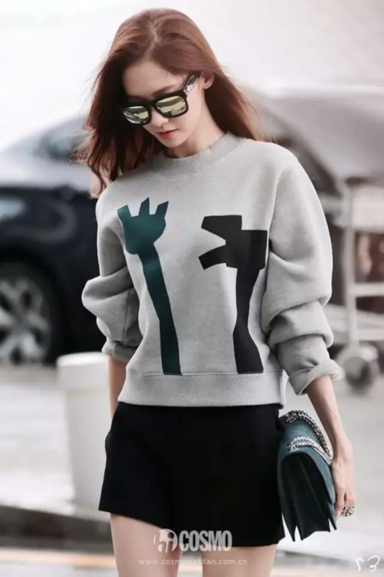 林允儿首次参加《快乐大本营》 跟着允儿学穿