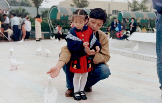 全家逆生长!老爸年轻似男友是一种什么样的体